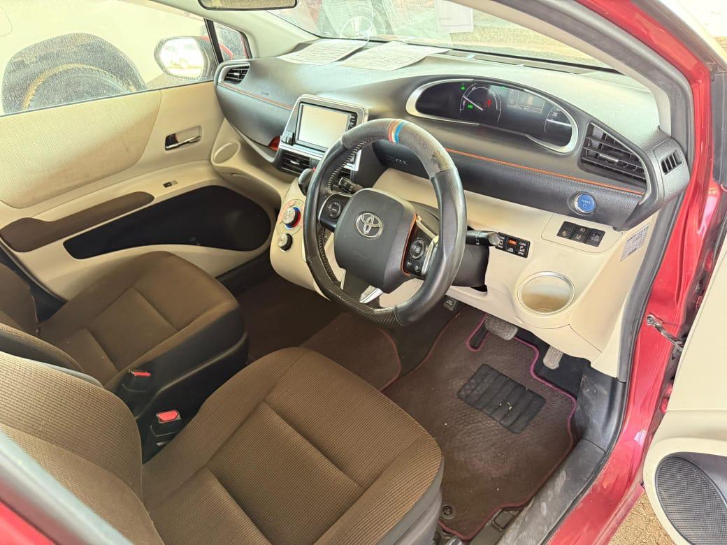 Toyota Sienta 2016 model 7 seater hybrid