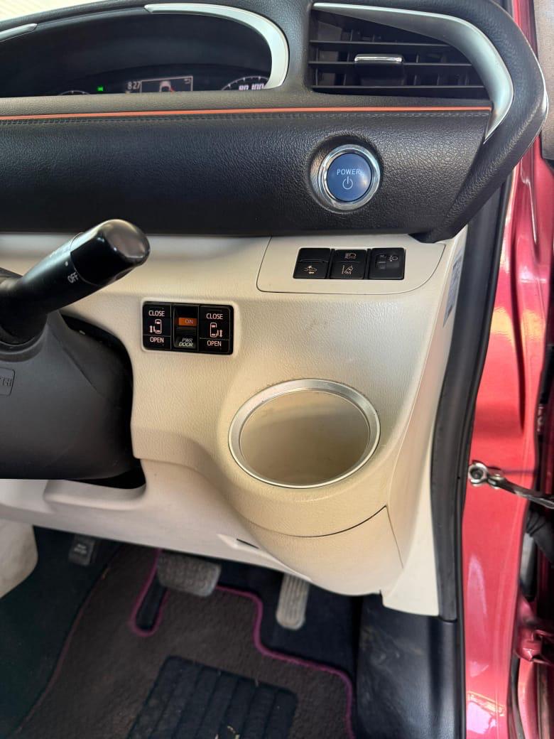 Toyota Sienta 2016 model 7 seater hybrid