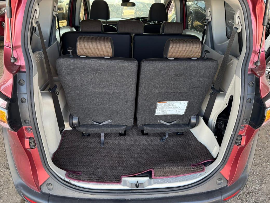 Toyota Sienta 2016 model 7 seater hybrid