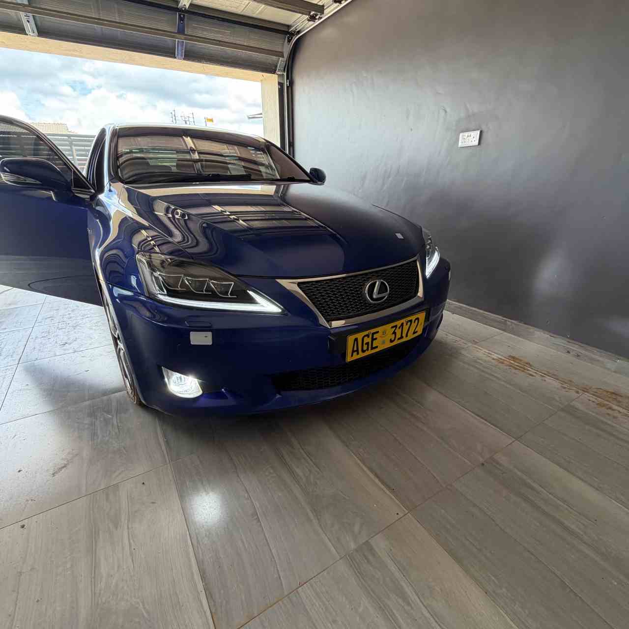 Lexus Is250