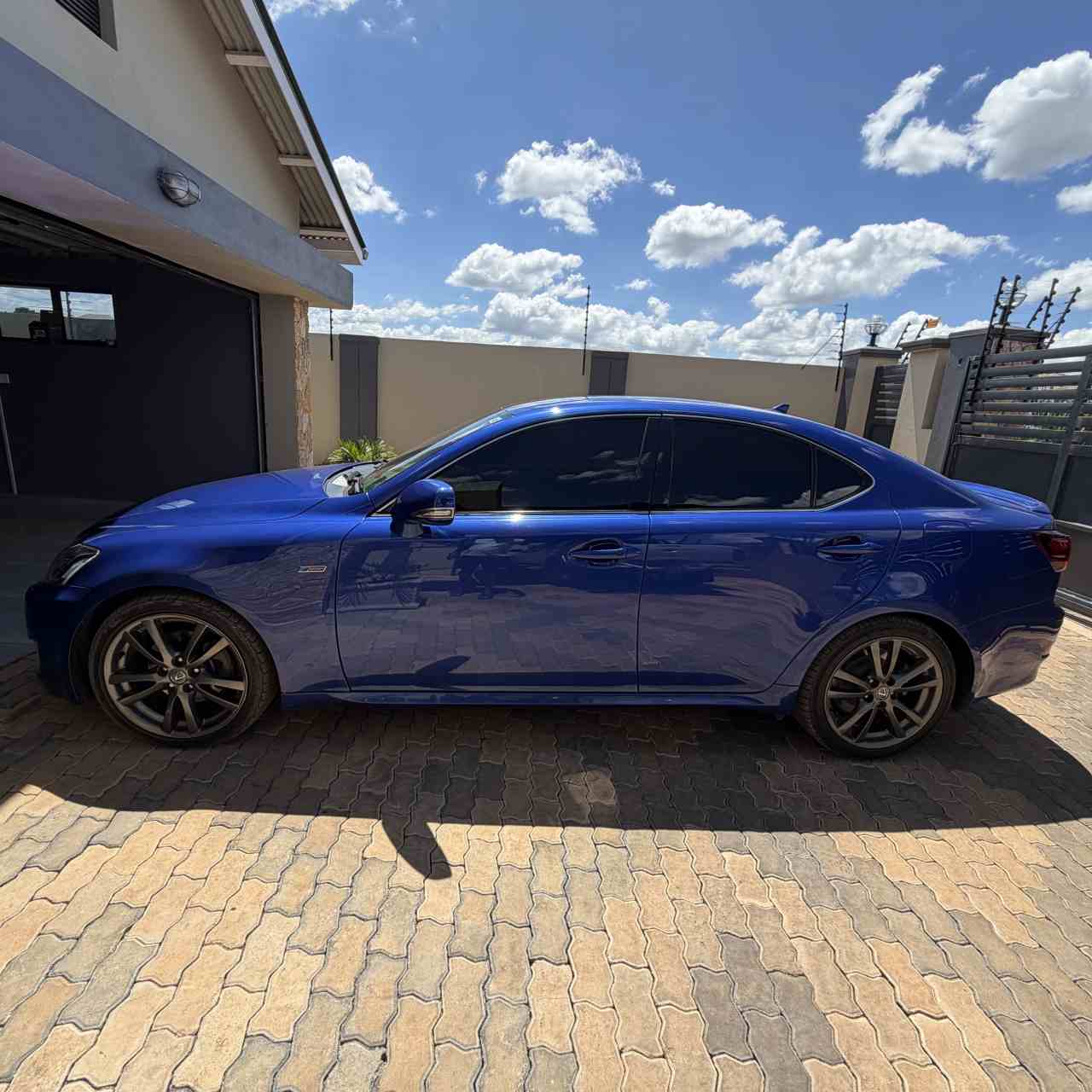Lexus Is250