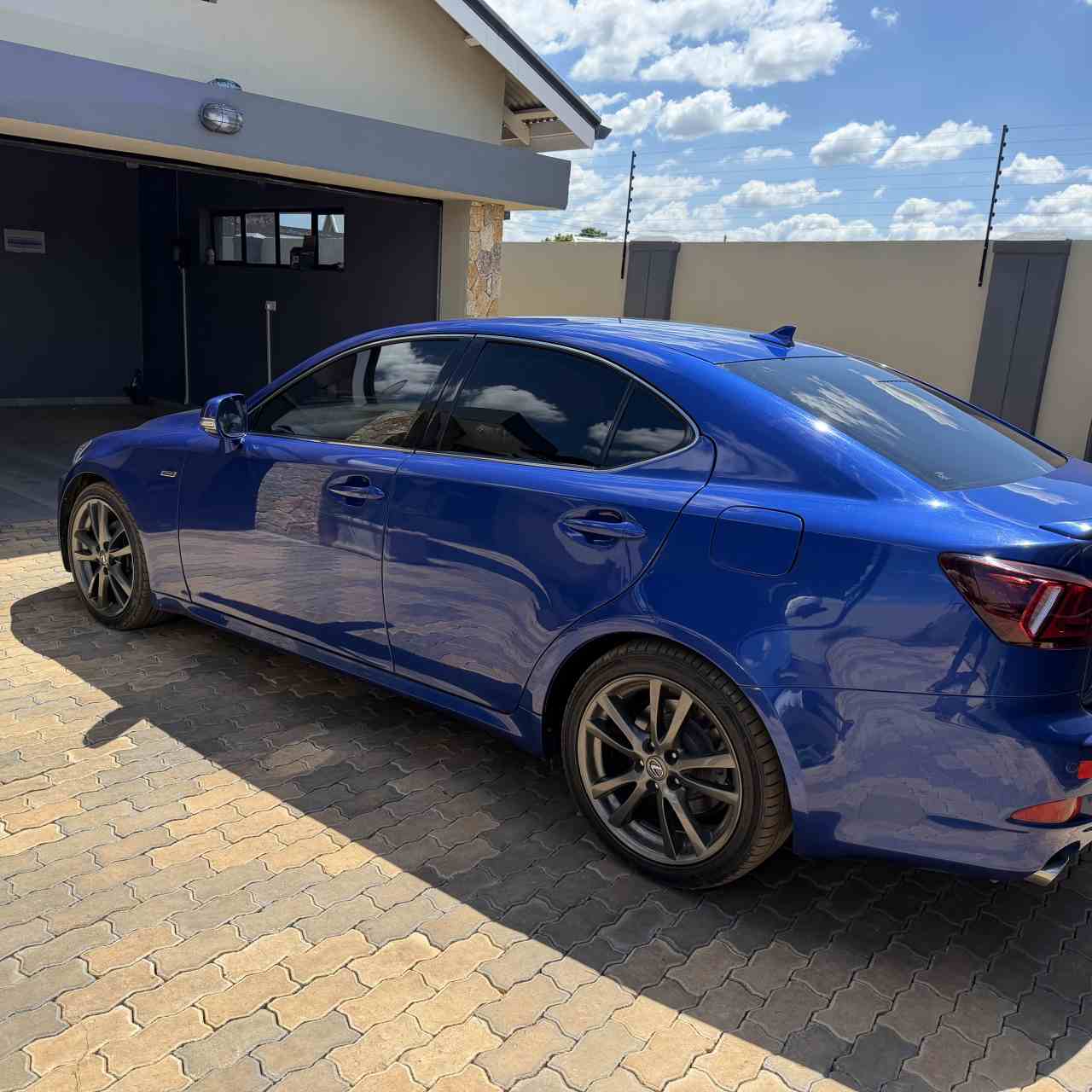 Lexus Is250